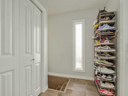 1509 4 Avenue North, Lethbridge, AB - Indoor Photo Showing Other Room