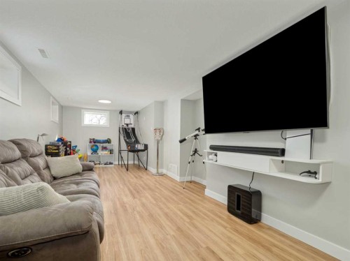 1509 4 Avenue North, Lethbridge, AB - Indoor