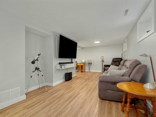 1509 4 Avenue North, Lethbridge, AB - Indoor