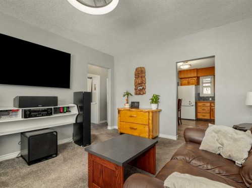 1509 4 Avenue North, Lethbridge, AB - Indoor