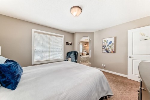 191 Pantego Close Nw, Calgary, AB - Indoor Photo Showing Bedroom
