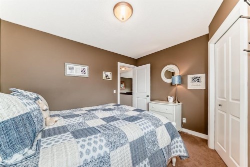 191 Pantego Close Nw, Calgary, AB - Indoor Photo Showing Bedroom