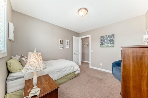 191 Pantego Close Nw, Calgary, AB - Indoor Photo Showing Bedroom