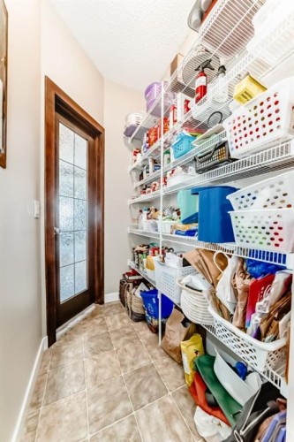 191 Pantego Close Nw, Calgary, AB - Indoor