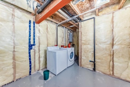 835 Westmount Drive, Strathmore, AB - Indoor Photo Showing Laundry Room