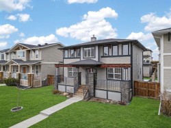 229 Rainbow Falls Glen Chestermere, AB T1X 0S6