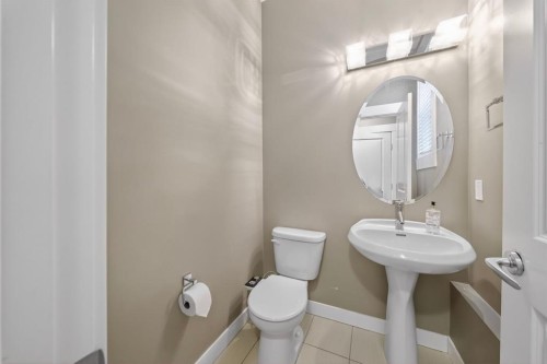 229 Rainbow Falls Glen, Chestermere, AB - Indoor Photo Showing Bathroom