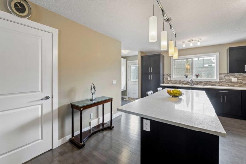 115 Baysprings Terrace Sw, Airdrie, AB - Indoor Photo Showing Kitchen