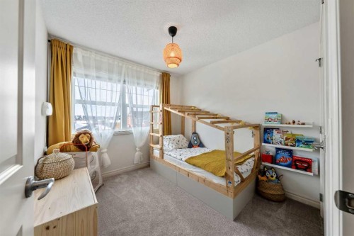 522 River Heights Crescent, Cochrane, AB - Indoor