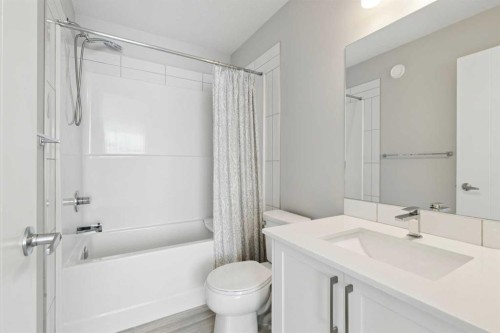 579 Evanston Link, Calgary, AB - Indoor Photo Showing Bathroom