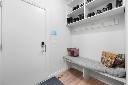 310 Mahogany Manor Se, Calgary, AB - Indoor