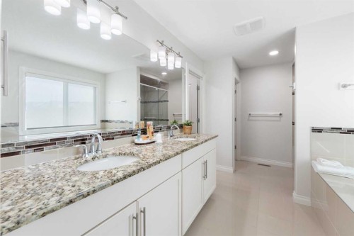 310 Mahogany Manor Se, Calgary, AB - Indoor Photo Showing Bathroom