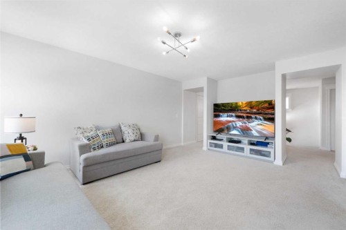 310 Mahogany Manor Se, Calgary, AB - Indoor