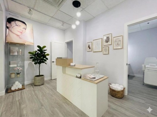 1623 Centre Street Nw, Calgary, AB 