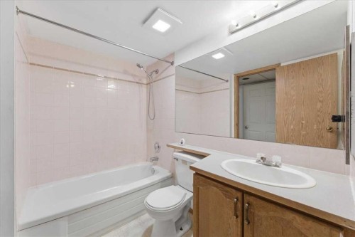716 Whitemont Drive Ne, Calgary, AB - Indoor Photo Showing Bathroom