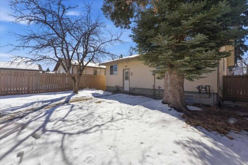 716 Whitemont Drive Ne, Calgary, AB - Outdoor