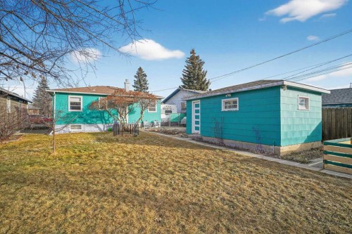 1411 20 Avenue Nw, Calgary, AB - Outdoor