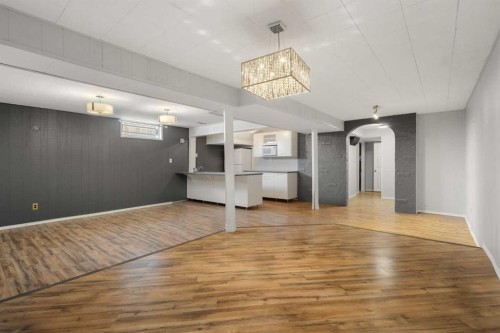 5216 Marian Road Ne, Calgary, AB - Indoor