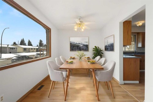 5216 Marian Road Ne, Calgary, AB - Indoor Photo Showing Dining Room