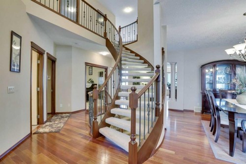 160 Tremblant Way Sw, Calgary, AB - Indoor Photo Showing Other Room