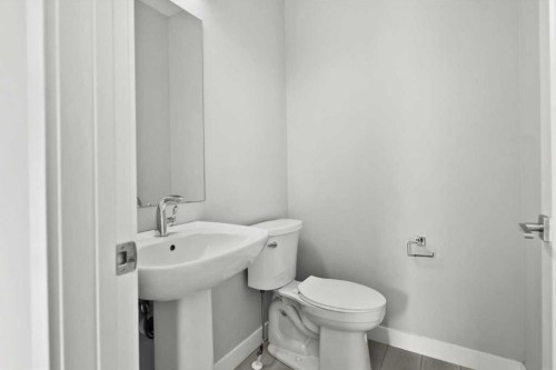 124 Red Embers Place Ne, Calgary, AB - Indoor Photo Showing Bathroom