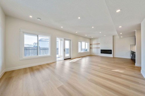 68 Sunvalley Way, Cochrane, AB - Indoor