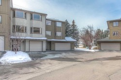 134 Glamis Terrace SWCalgary, AB T3E 6V3
