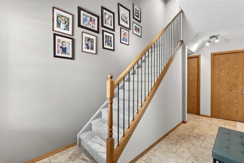 245 Millview Green Sw, Calgary, AB - Indoor Photo Showing Other Room