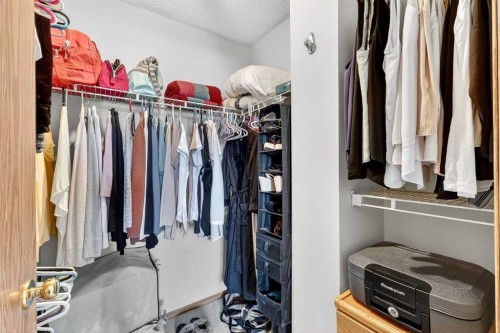 245 Millview Green Sw, Calgary, AB - Indoor With Storage
