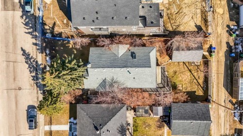 2713 9 Avenue Se, Calgary, AB - Outdoor