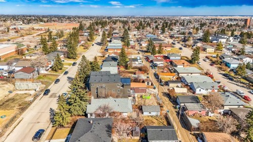 2713 9 Avenue Se, Calgary, AB - Outdoor With View
