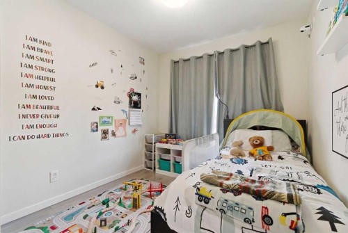 479 Cranbrook Square Se, Calgary, AB - Indoor Photo Showing Bedroom