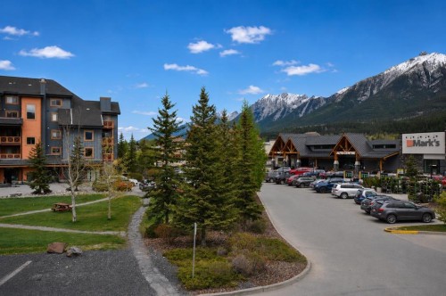 206C-1120 Railway Avenue, Canmore, AB - Outdoor