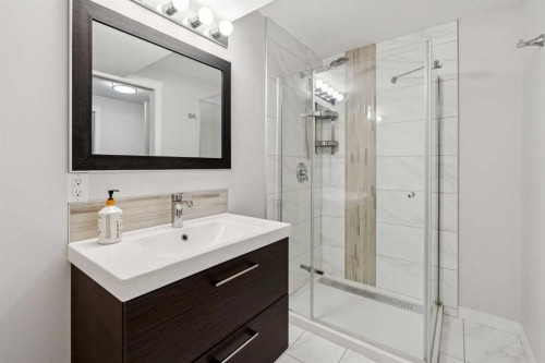 56 Silverado Plains View Sw, Calgary, AB - Indoor Photo Showing Bathroom