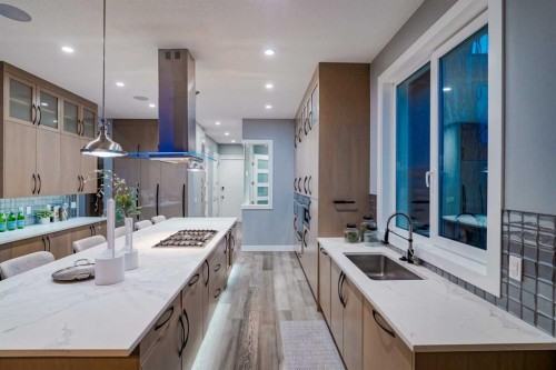 26 Patina Hill Sw, Calgary, AB - Indoor Photo Showing Kitchen With Upgraded Kitchen