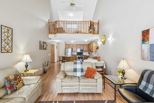 53 Somervale Point Sw, Calgary, AB - Indoor Photo Showing Living Room