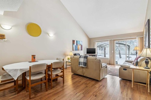 53 Somervale Point Sw, Calgary, AB - Indoor