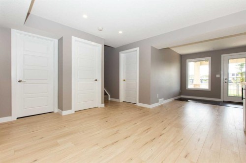 128 Sundown View, Cochrane, AB - Indoor Photo Showing Other Room