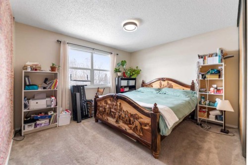 1607 Summerfield Boulevard, Airdrie, AB - Indoor Photo Showing Bedroom