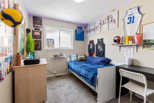 1607 Summerfield Boulevard, Airdrie, AB - Indoor Photo Showing Bedroom