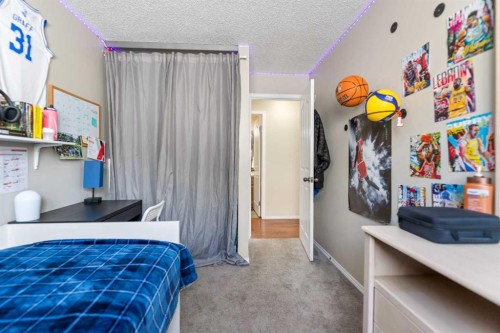 1607 Summerfield Boulevard, Airdrie, AB - Indoor Photo Showing Bedroom