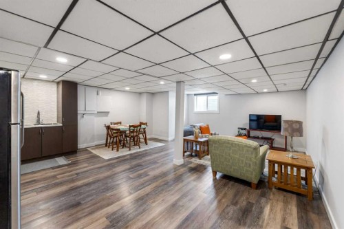 1607 Summerfield Boulevard, Airdrie, AB - Indoor Photo Showing Other Room