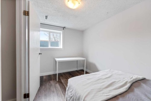 1607 Summerfield Boulevard, Airdrie, AB - Indoor Photo Showing Bedroom