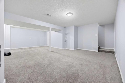 237 Willowbrook Close Nw, Airdrie, AB - Indoor Photo Showing Other Room