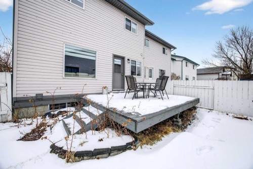 237 Willowbrook Close Nw, Airdrie, AB - Outdoor With Deck Patio Veranda