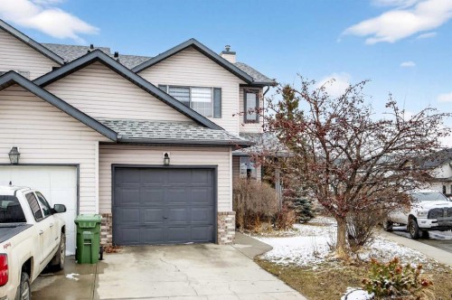 237 Willowbrook Close Nw, Airdrie, AB - Outdoor