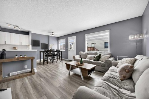 237 Willowbrook Close Nw, Airdrie, AB - Indoor Photo Showing Living Room