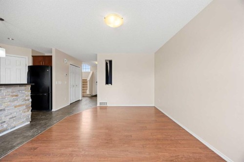 69 Everglen Way Sw, Calgary, AB - Indoor Photo Showing Other Room