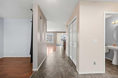 69 Everglen Way Sw, Calgary, AB - Indoor Photo Showing Other Room