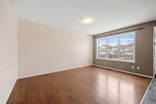 69 Everglen Way Sw, Calgary, AB - Indoor Photo Showing Other Room